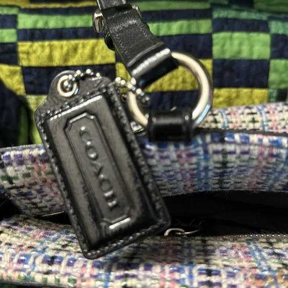 Coach Tweed Shoulder Bag with Black Trim - Picture 5 of 16